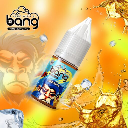 Una botella de líquido para vapear Bang con sabor a Red Bull, con el logotipo de un mono, rodeado de salpicaduras de líquido y cubitos de hielo.