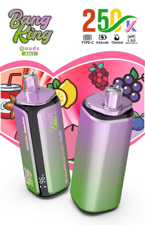 Zwei Bang King Quads 4-in-1-Vaporizer mit violett-grünem Farbverlaufsgehäuse vor einem Hintergrund mit rosa Fruchtmotiven.