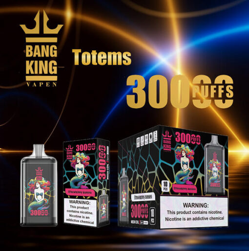 Présentoir de produits banane Totems 300 Puff par Bang King Vapen avec un fond sombre, des stries dorées et bleues, ainsi que plusieurs images de boîtes et de bouteilles de vape montrant la saveur des baies.